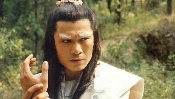 白云瑞家族的遭遇 白云瑞的一生充满了波折,他的父亲白玉堂在江湖中