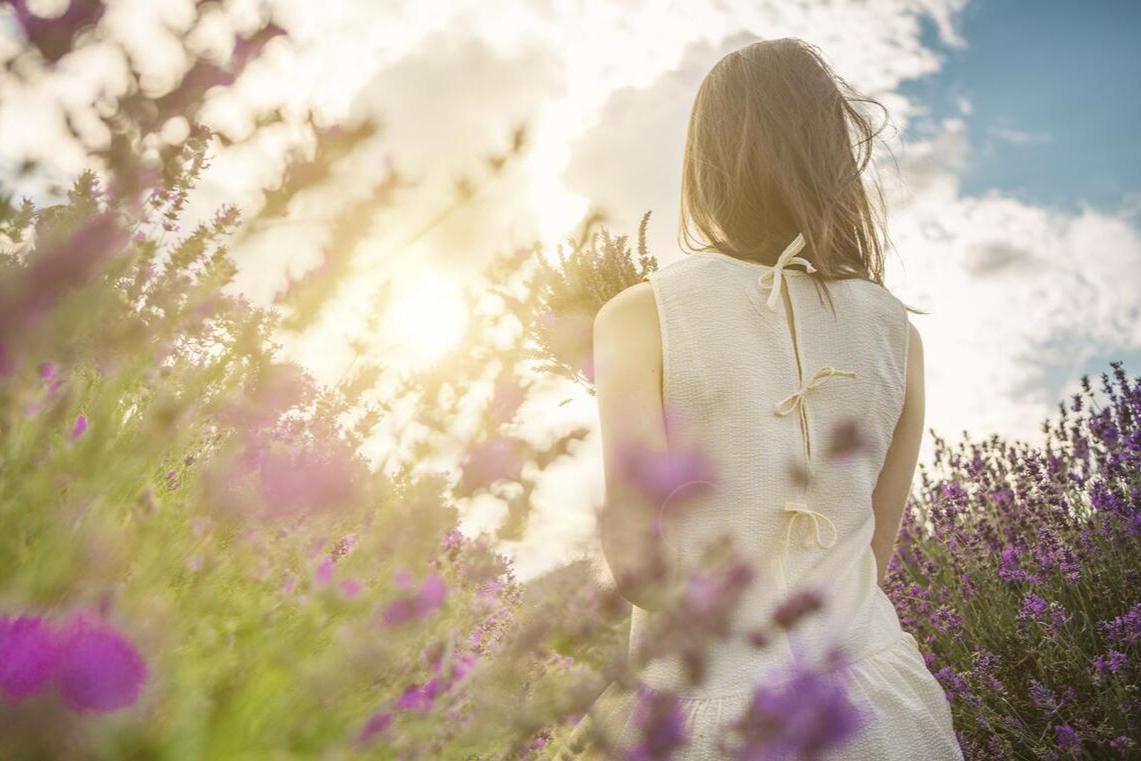 女生允许你越界的背后:喜欢,信任与尊重的微妙平衡