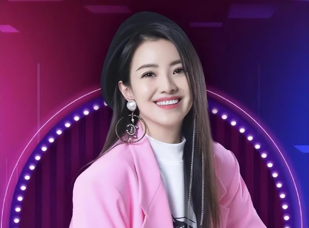 涂经纬:从央视舞台到直播带货,她的选择与坚持 涂经纬,一个曾在央视