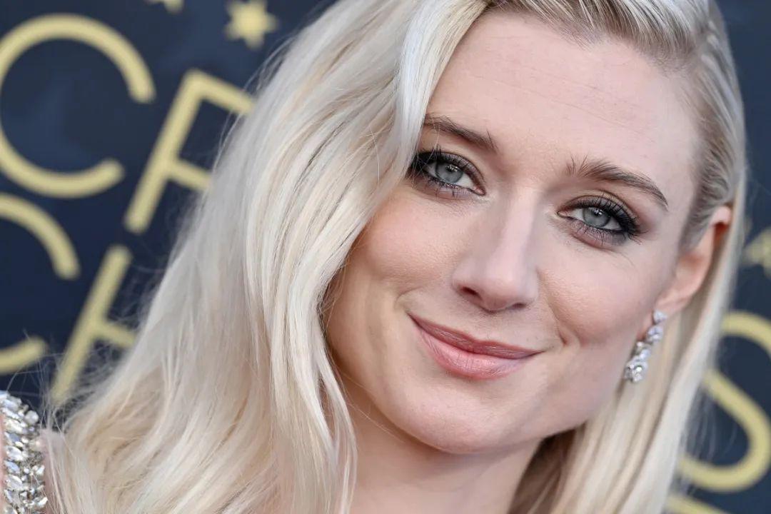 38岁的以色列女演员gal gadot(盖尔·加朵)于3月6日在社交网站上宣布