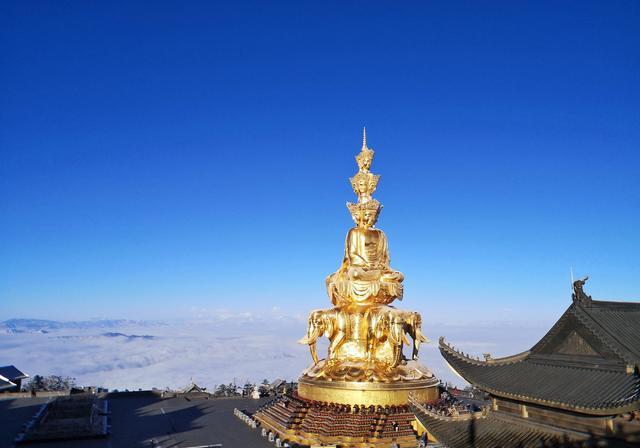 四川峨眉山深度游攻略,探秘佛教文化圣地 峨眉山,四川的骄傲,位于峨眉
