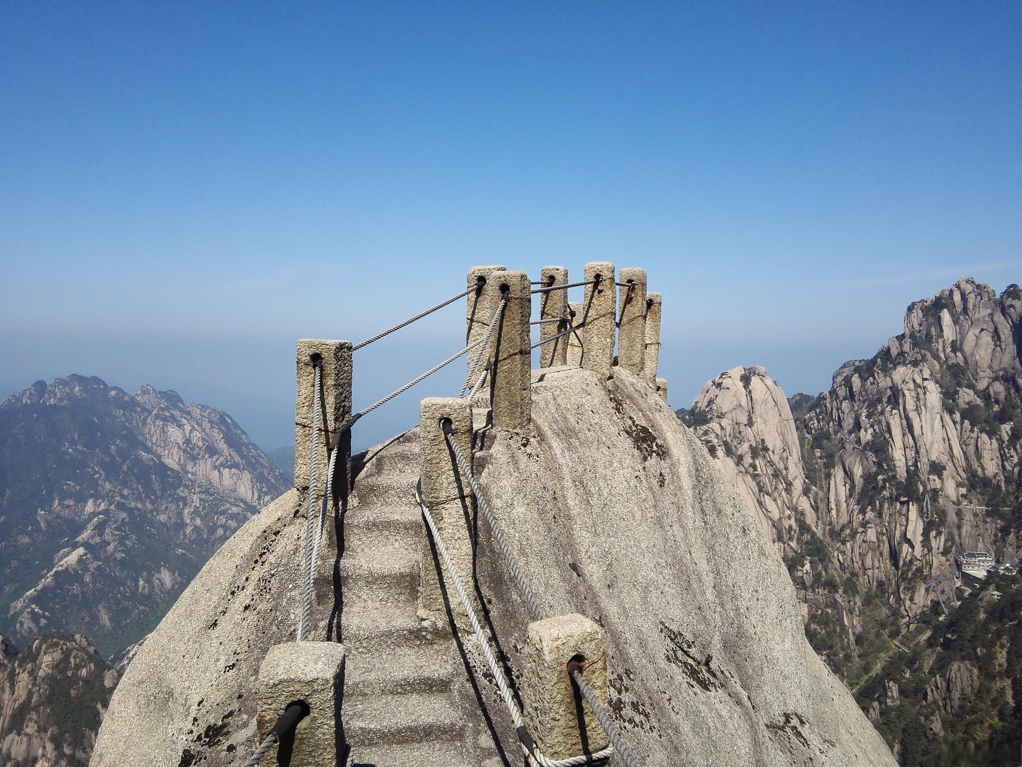 著名的爬山景点图片