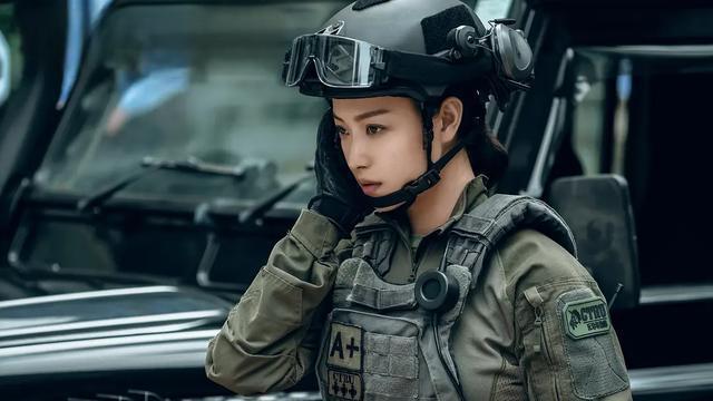 隐身的名字》:倪妮新剧来了 倪妮新剧《隐身的名字》即将开机,该剧是