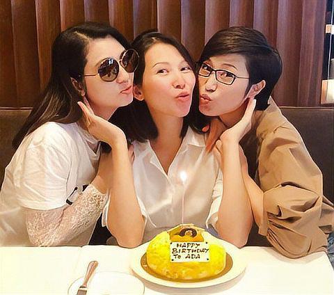 蔡少芬洪欣陈法蓉素颜合影,闺蜜情深展露无遗 蔡少芬在社交媒体上发布