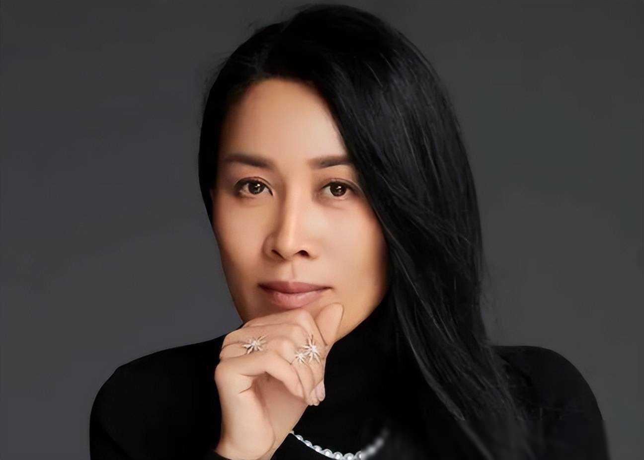 那英退圈疑云:真相揭秘,天后享受生活成人生赢家 近期