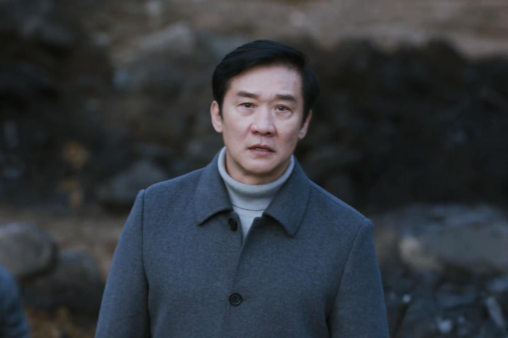 《江河之上》 今晚,由周亚平执导,高伟光,陈数,袁文康,吕晓霖等领衔