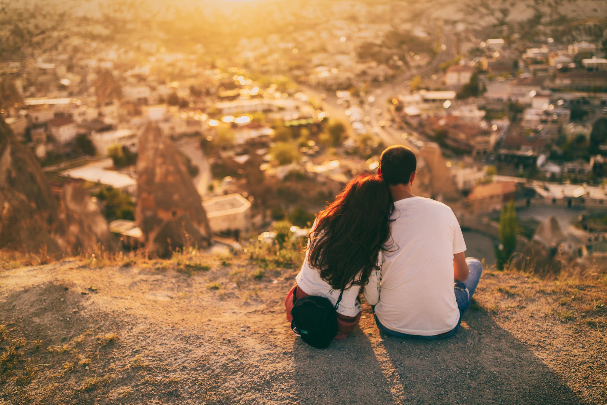 林峰苏晴缘尽:背叛与放手,爱情的现实启示 林峰和苏晴的爱情故事,如同