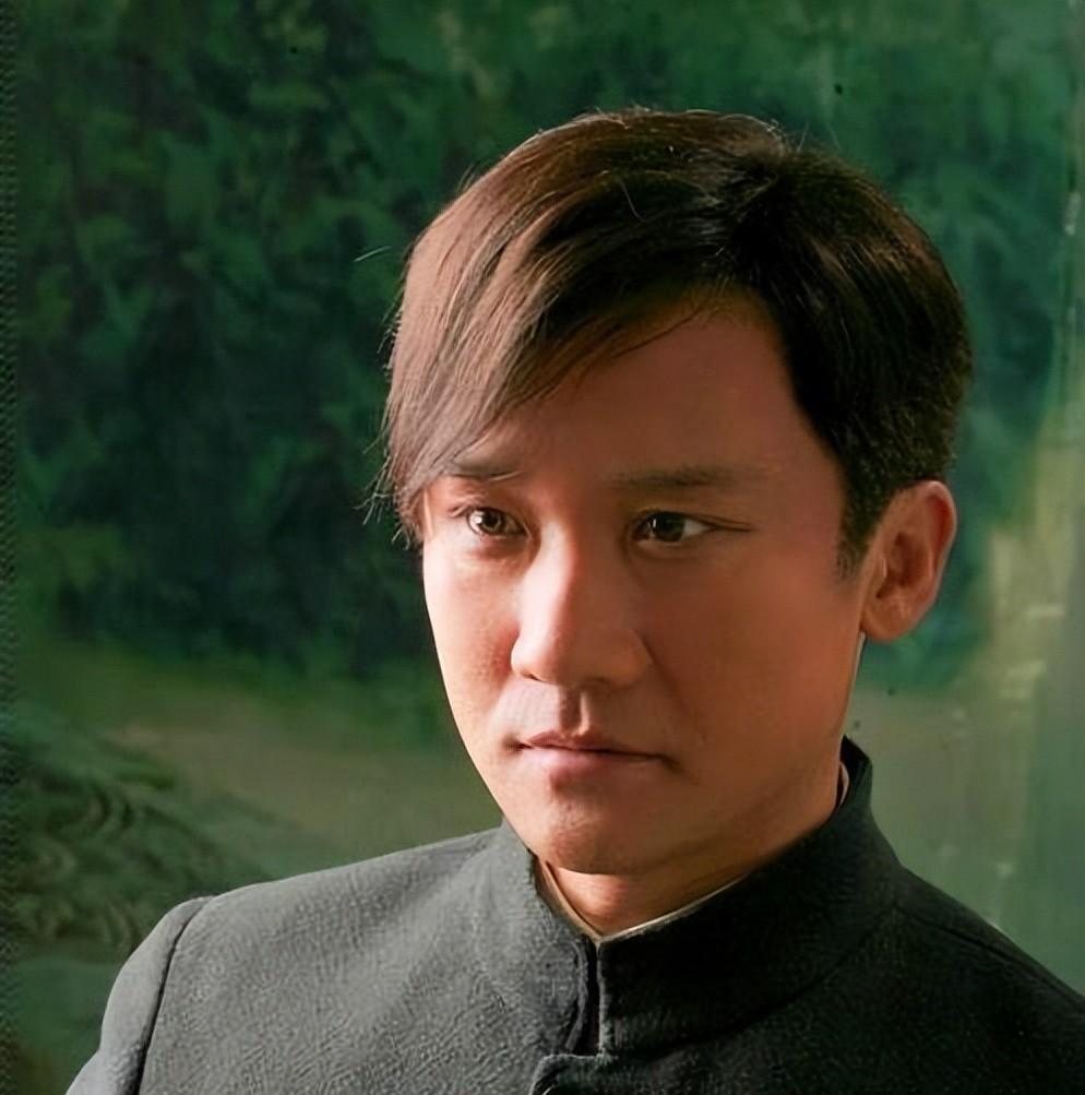 黄志忠《江河日上》演技获赞,全身心投入角色引观众共鸣 黄志忠在电视