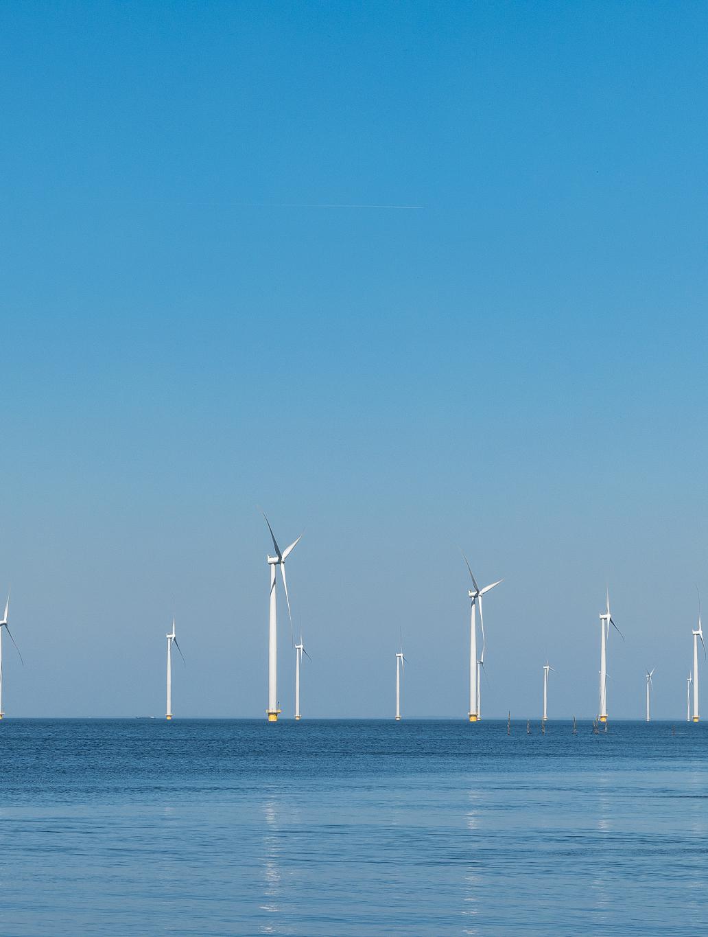 江苏海上风电崛起:资源丰富,挑战与机遇并存 江苏省在海上风电领域