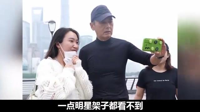 咖位越大越谦逊低调:吴京赵丽颖等明星展现真实一面 在娱乐圈中,咖位