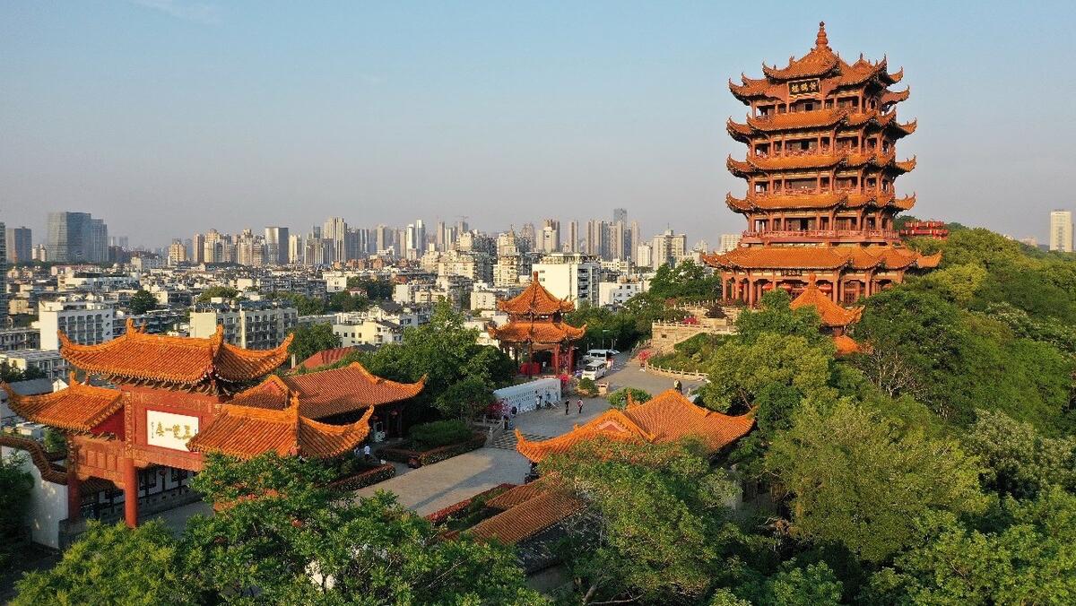 这座充满活力的城市,不仅有深厚的历史文化底蕴,更有无数风景名胜等你