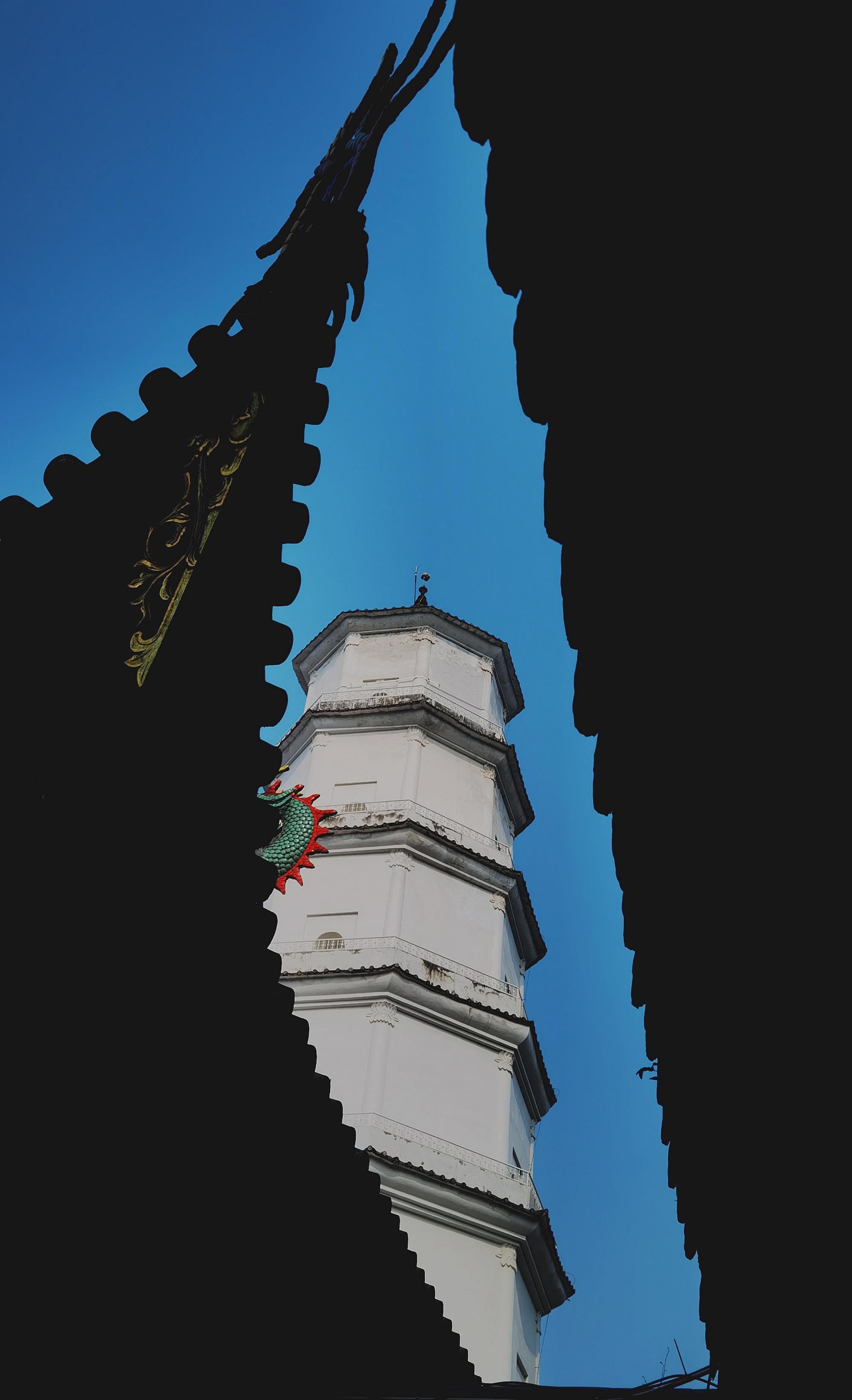 它不仅是福州的佛教名胜,更是一座融合历史,文化和自然美景的宝藏.