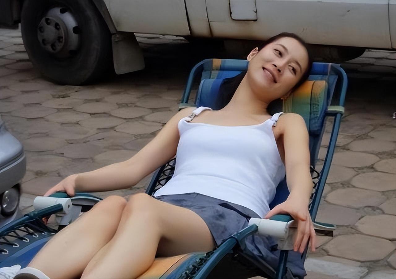 温峥嵘:19年坚持演艺梦,豪宅心愿终圆 温峥嵘,演技派的表演精英,19年