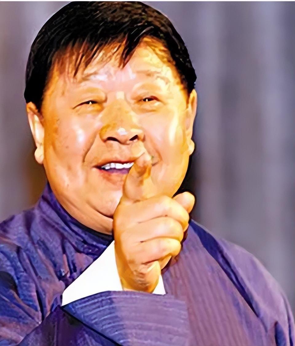 马东,虽然无法超越父亲马季,但他一直在努力,用