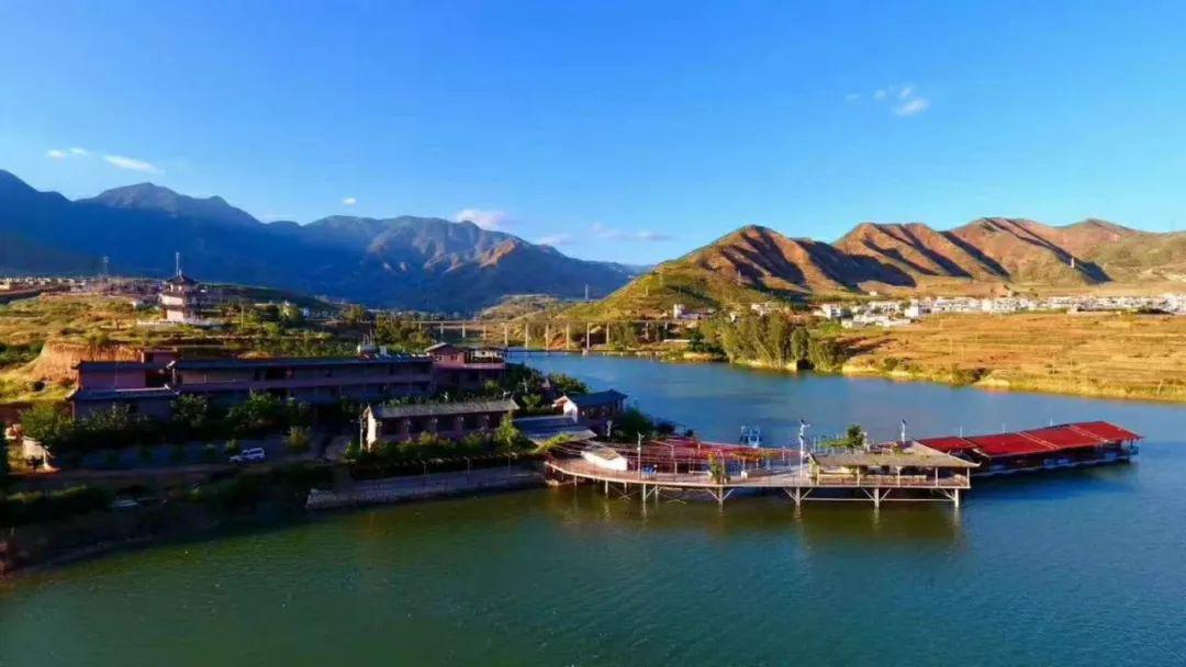 永胜县,藏在云南省丽江市的怀抱中,是滇西北的瑰宝.