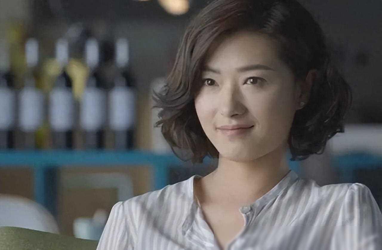 那些人设崩塌的女明星们 娱乐圈是一个充满竞争和变化的地方,女明星们