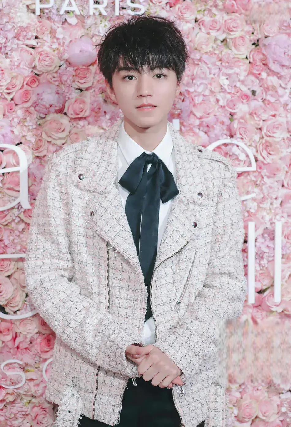 娱乐市场风云再起:tfboys三子领跑,鹿晗赵丽颖稳居前列 根据《2023