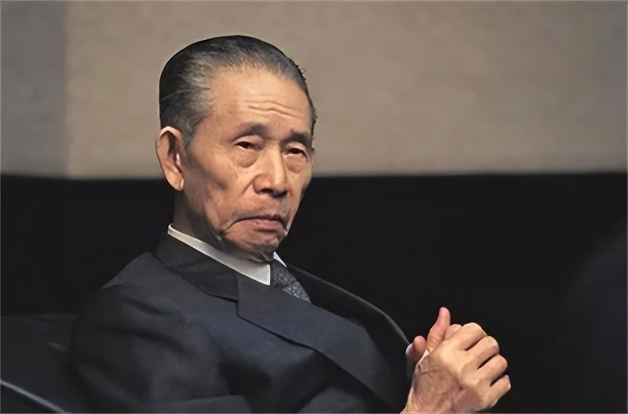 王永庆400亿遗产纠纷:子女取款需缴300亿税,家族纷争引深思 王永庆