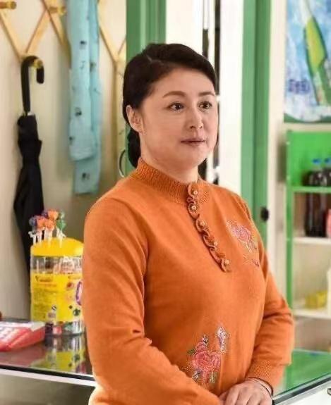 乡爱中最动人的爱情:长贵与大脚的浪漫举杯 大脚婶与长贵之间的爱情是