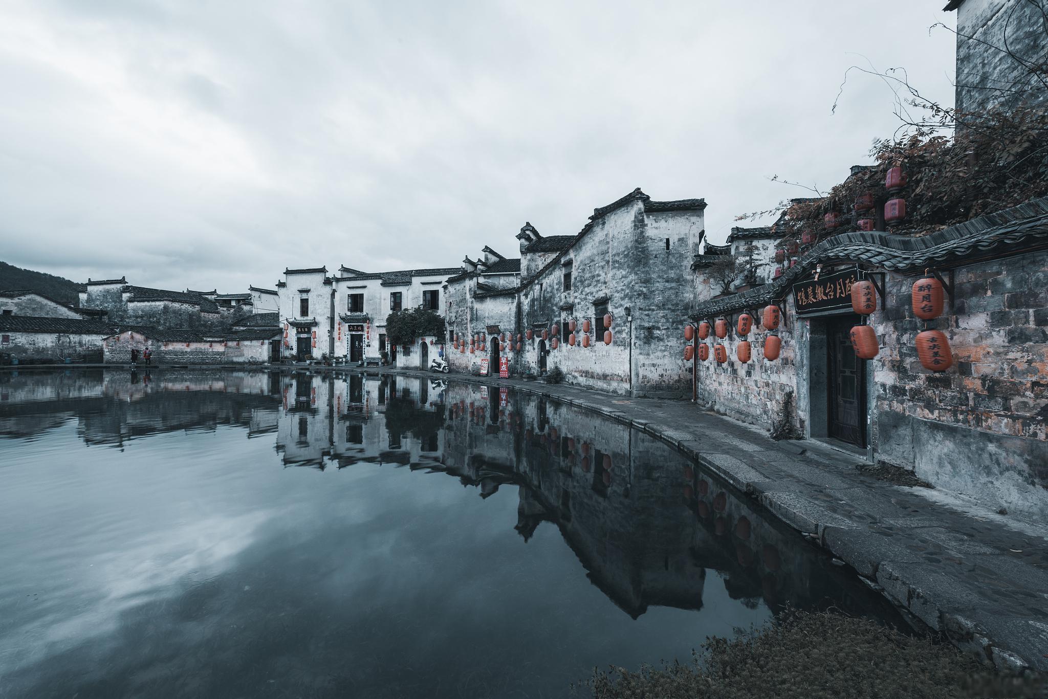 揭秘宏村:古徽州文化的魅力与韵味 从繁忙的城市,我踏上了探索古徽州