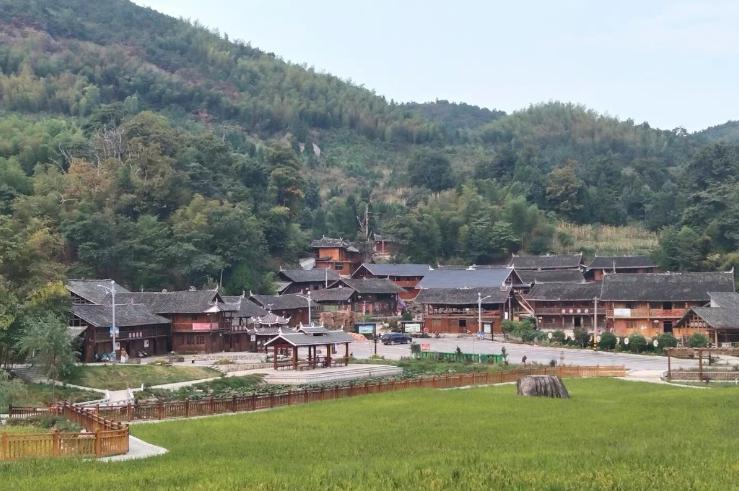 湖南虎形山瑶族乡:夏季避暑胜地 湖南夏季热浪滚滚,仿佛整个湖南都被