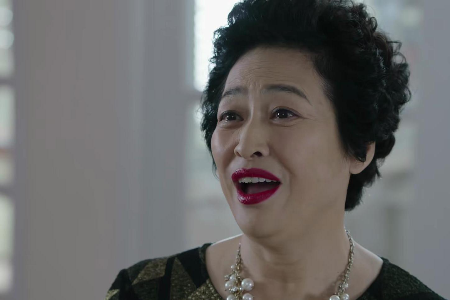 我的前半生》:薛珍珠的母爱 电视剧《我的前半生》中的薛珍珠,虽然