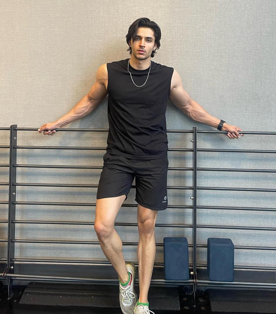 gupta成为宝莱坞新一代男神 siddharth gupta,印度宝莱坞新一代男神