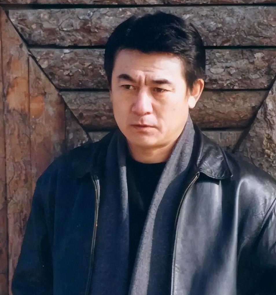 铁路工人到演员,李洪涛的传奇人生:娶老师女儿,事业60岁才巅峰 李洪涛