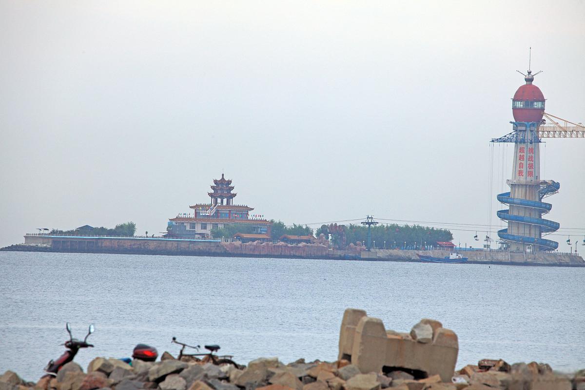 秦皇岛,一城风光,一日尽赏 秦皇岛,这座坐落在渤海湾畔的城市,等待着
