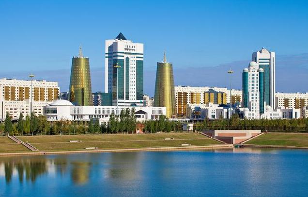 库尔勒市:西北第一大县级市 库尔勒市作为西北第一大县级市,其经济