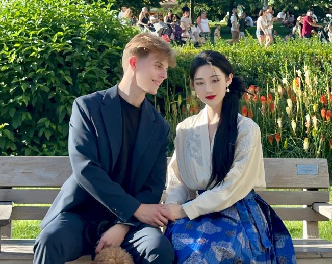 百万级cp网红涉嫌诈骗 某对高颜值异国情侣alfie和angel的诈骗事件