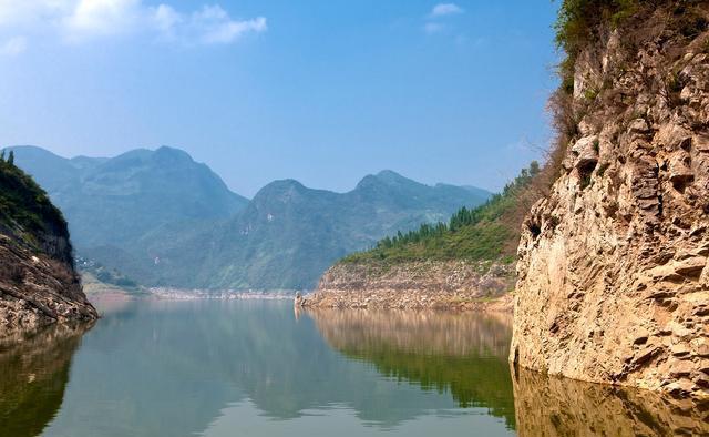 湖北神农溪纤夫景区图片