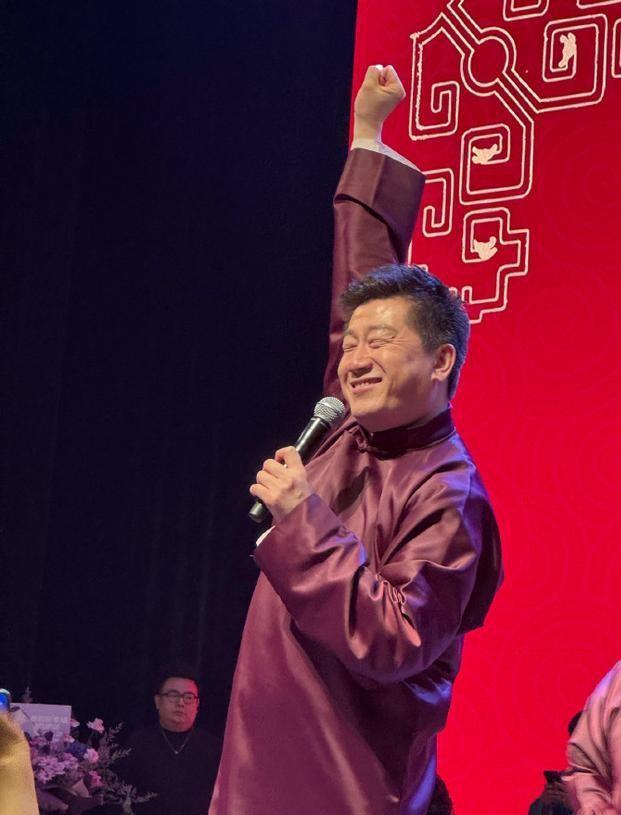 德云社张鹤伦生日引热议,师兄弟情深团结显,网友盛赞其人格魅力 3月19