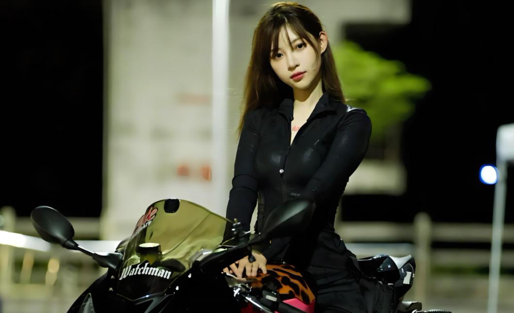 机车女神痞幼广告费曝光,15秒70万引担忧 机车女神痞幼的广告报价单