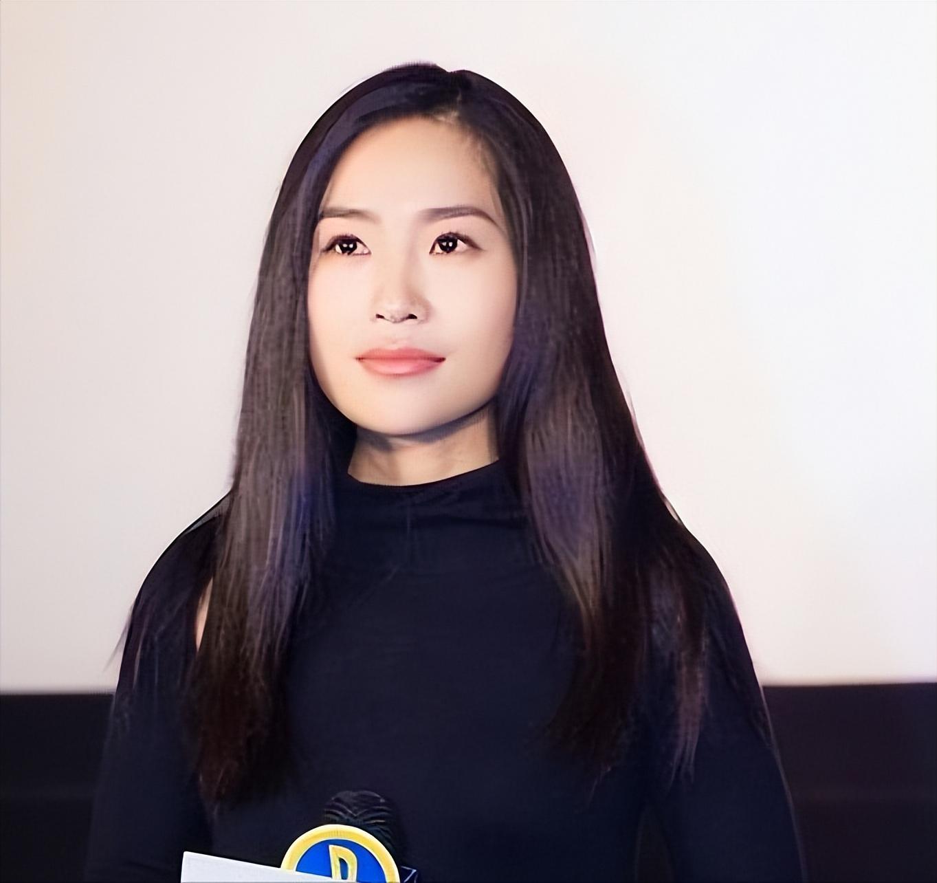 张艺谋女儿图片