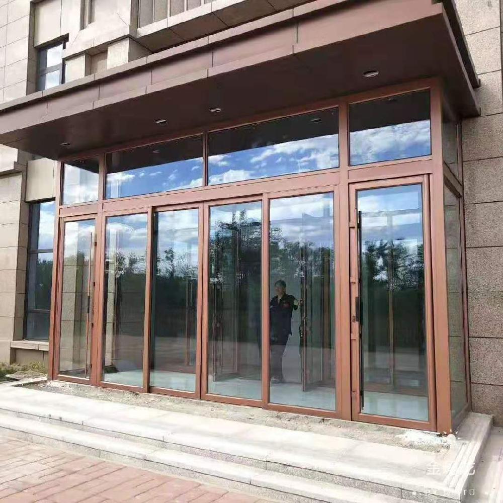 揭秘】肯德基门背后的制作魔法! 你以为肯德基只卖炸鸡?错!