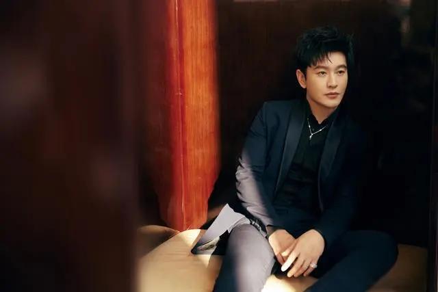 黄晓明再演三面特工 黄晓明再次挑战三面特工,主演40集间谍电视剧 