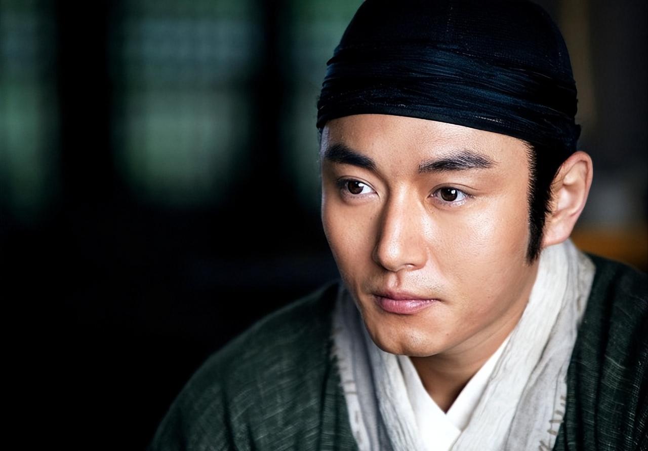 果郡王李东学:另一个圈子里红得发紫 李东学,曾是《甄嬛传》中不可或