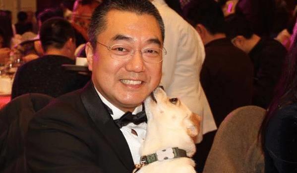 董勇:警察专业户与好男人 董勇,以多次饰演警察角色而被称为警察专业