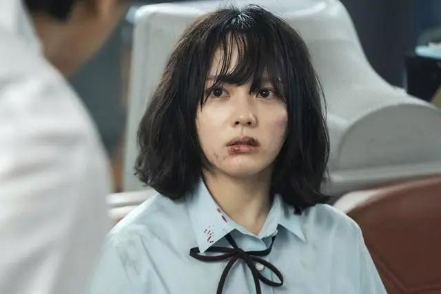 让人感到压抑,难受,痛苦,同时也让我们看到了韩国的欺凌问题