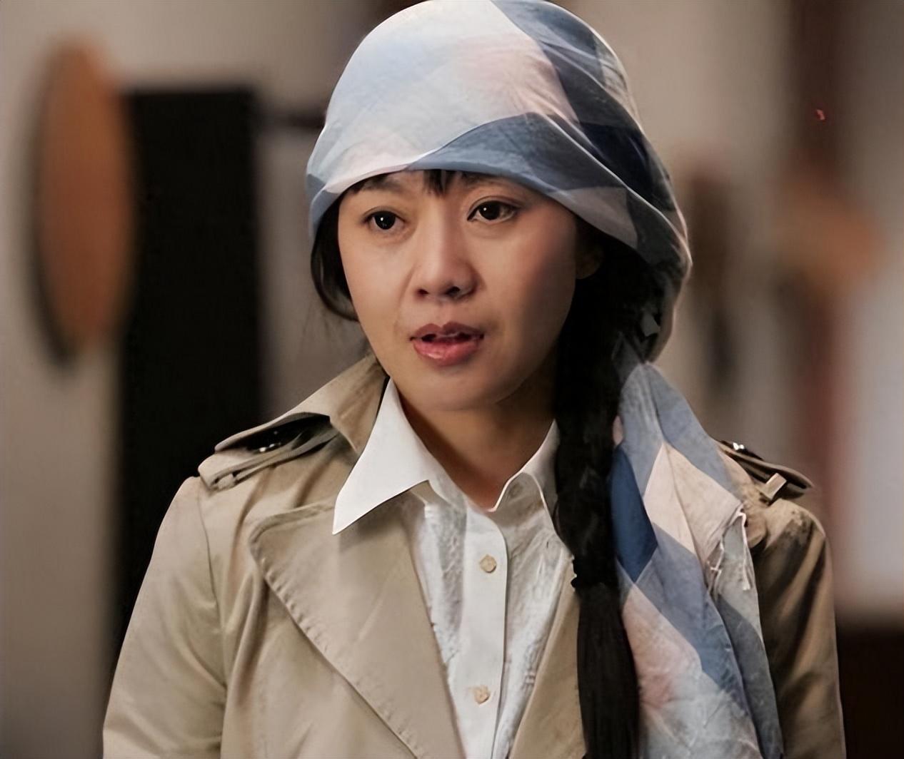 闫妮离婚后焕发新生,事业逆袭成一线女星,前夫邹伟却默默无闻 闫妮,一