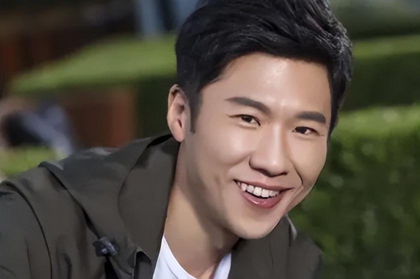 王馥荔与王骁:母子情深,演绎娱乐圈的坚韧与独立 王骁,一个名字或许并