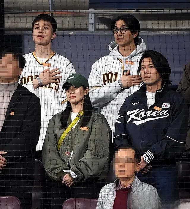 玄彬和孙艺珍,孔刘和李栋旭等顶级韩星同框,引起韩网热议.