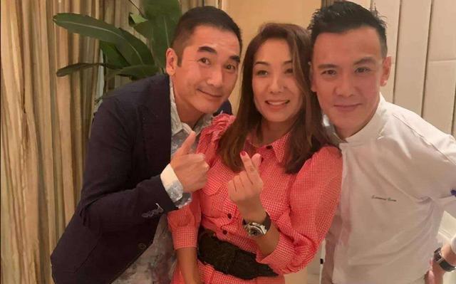 方中信妻曝婚姻矛盾 香港港姐莫可欣在接受媒体采访时,意外爆料与老公