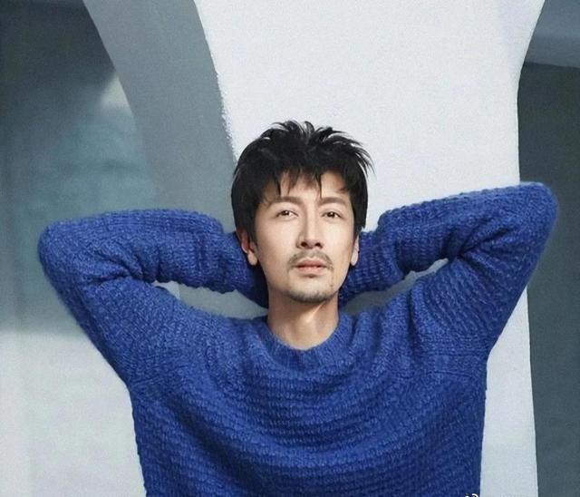 张鲁一:戏好人低调,神秘私生活引关注 张鲁一长相帅气戏也好,为人低调