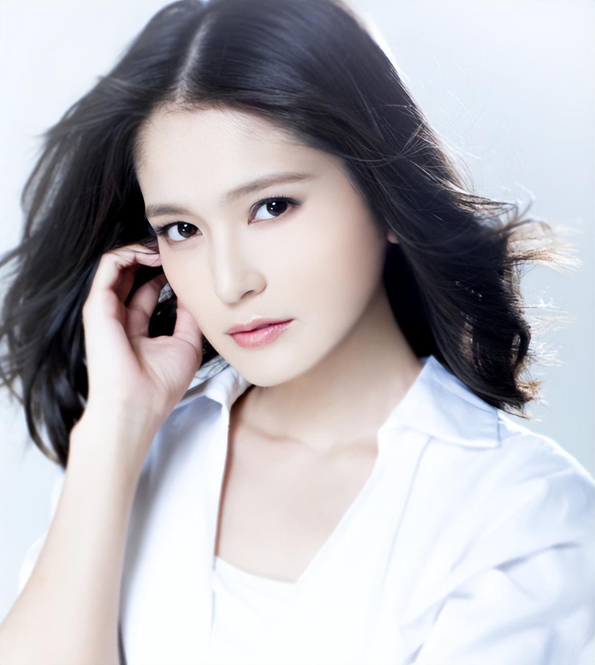 承德演员肖央:多才多艺的影视歌三栖明星 承德籍演员知名度前十名