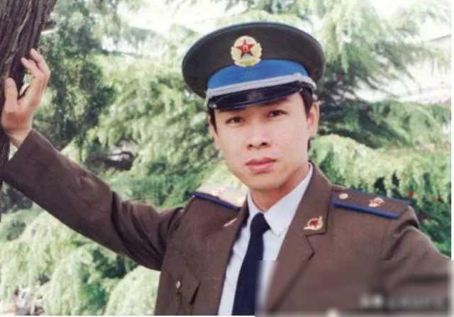 胡亚捷汤静婚姻启示:爱与包容铸就坚固情感 胡亚捷和汤静的故事告诉