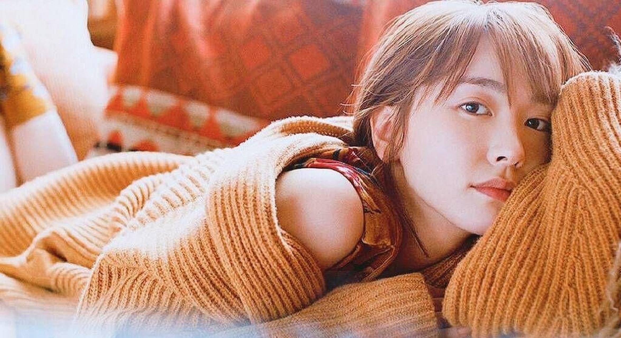 新垣结衣,日本女演员,出生于冲绳县那霸市,以清新脱俗的气质和甜玫哪