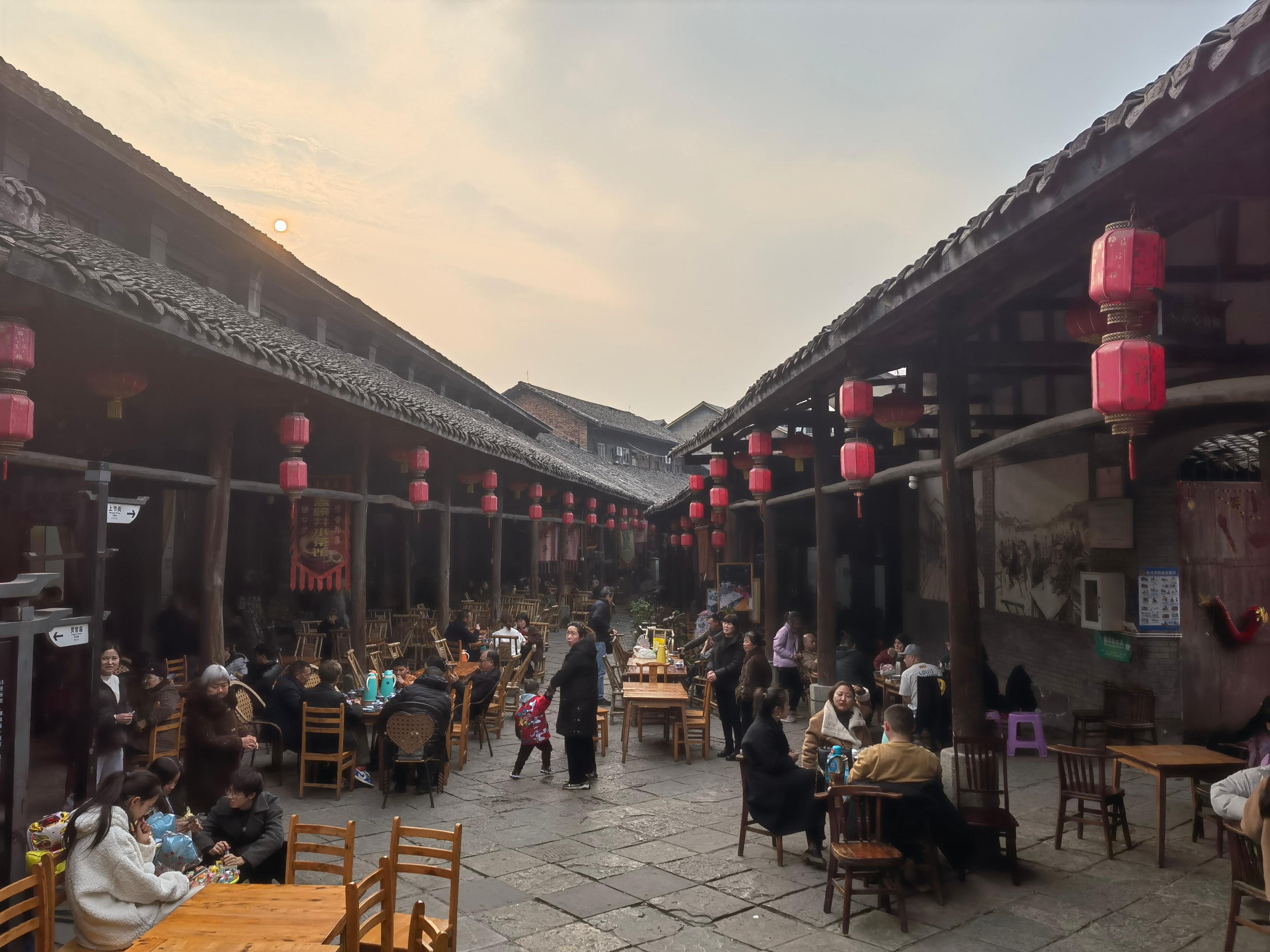 罗城古镇:中国的诺亚方舟 罗城古镇,位于四川省犍为县东北部,距离乐山