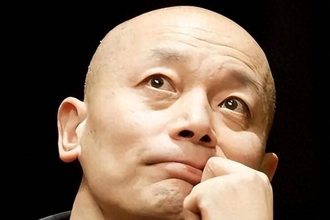 葛优:喜剧巨星的家庭遗憾,丁克选择下的无尽思念 葛优是受人尊敬的